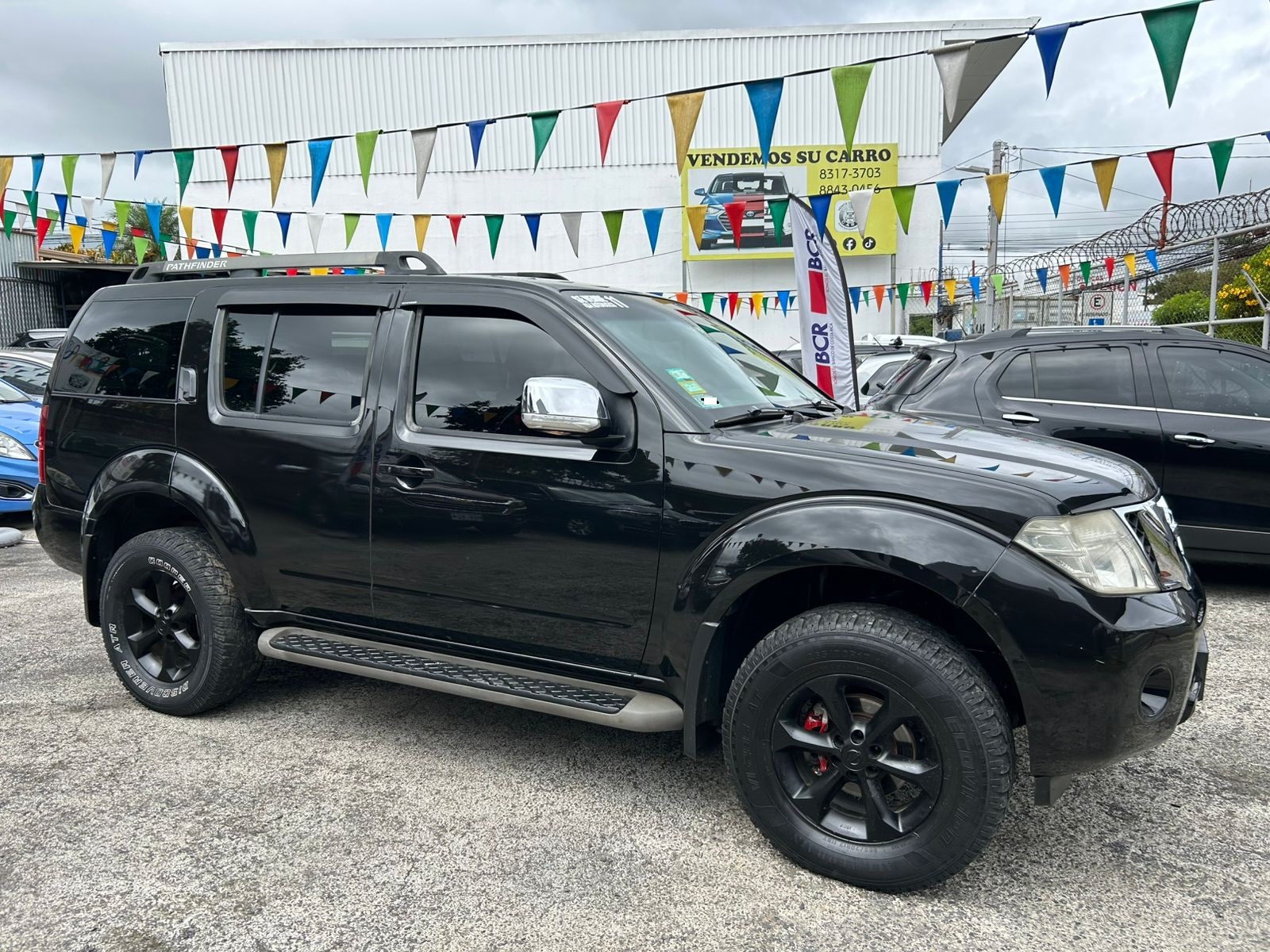 Nissan PATHFINDER LE